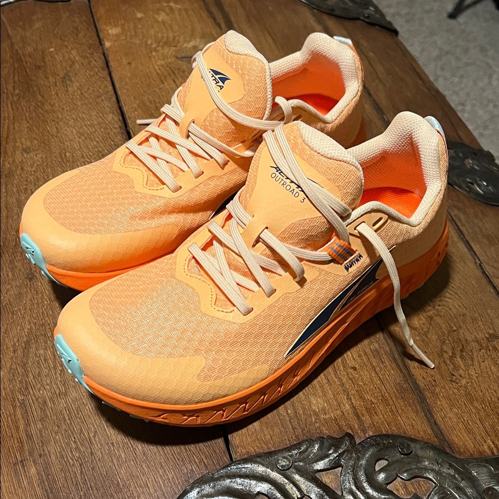 Altra Outroad 3 Shoes